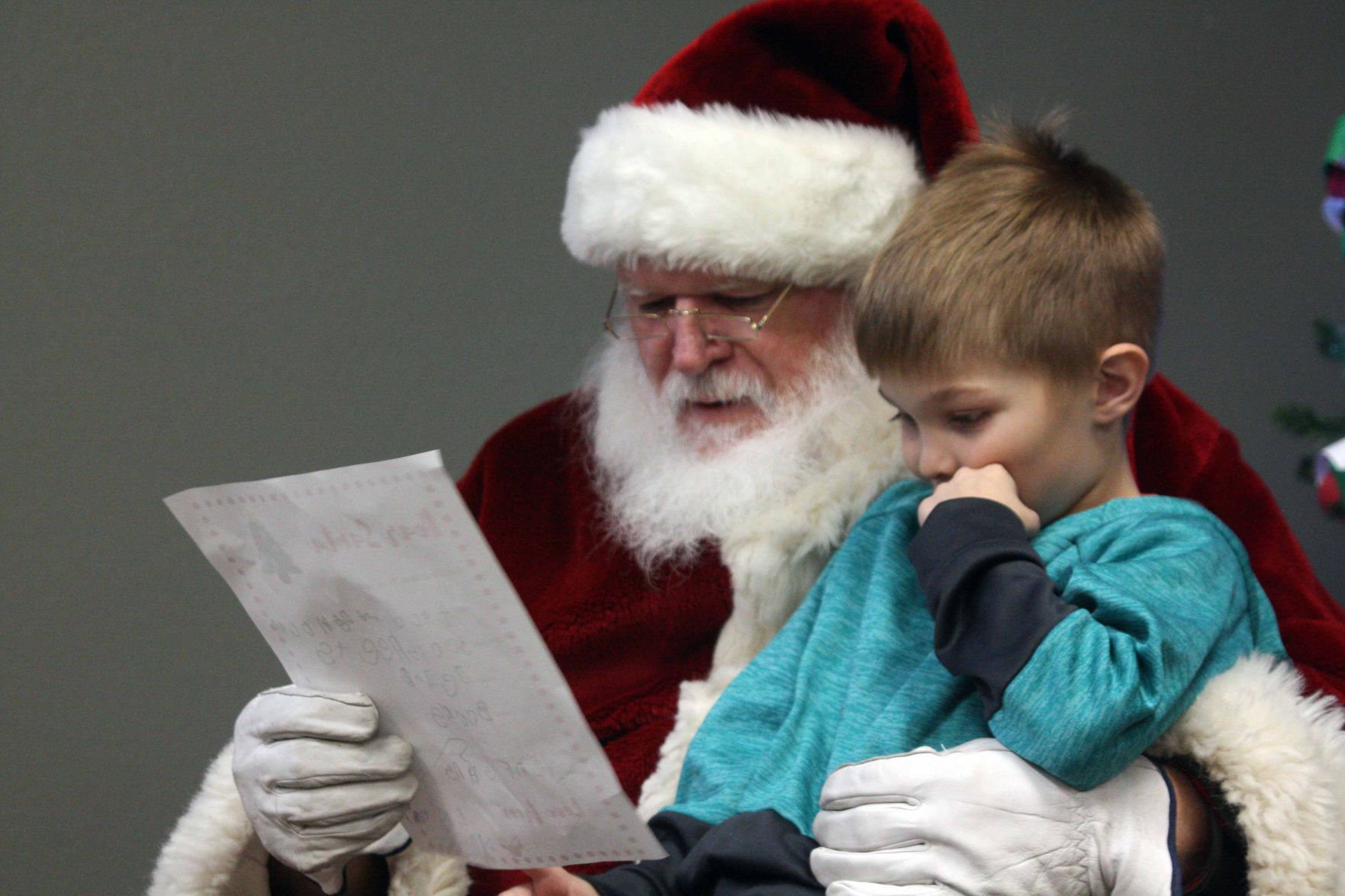 121318-reed-news-santa008